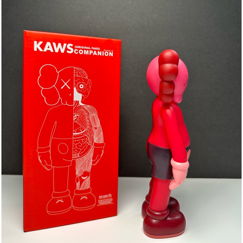 Kaws Figures - Picture 5 of 8